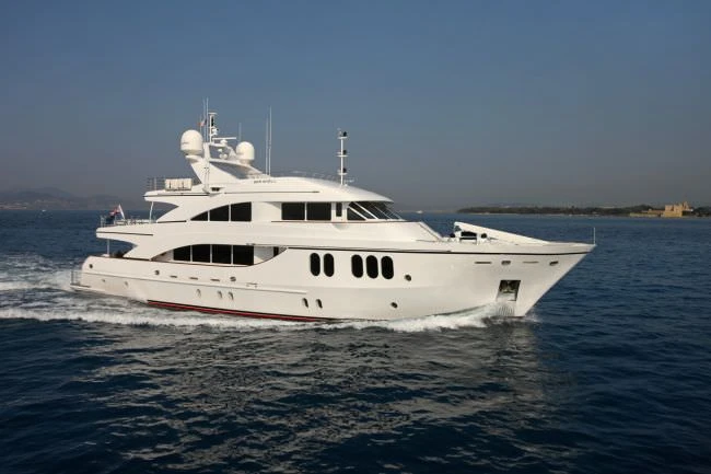 Wynajem Luksusowy jacht w Cannes - Custom SEA SHELL