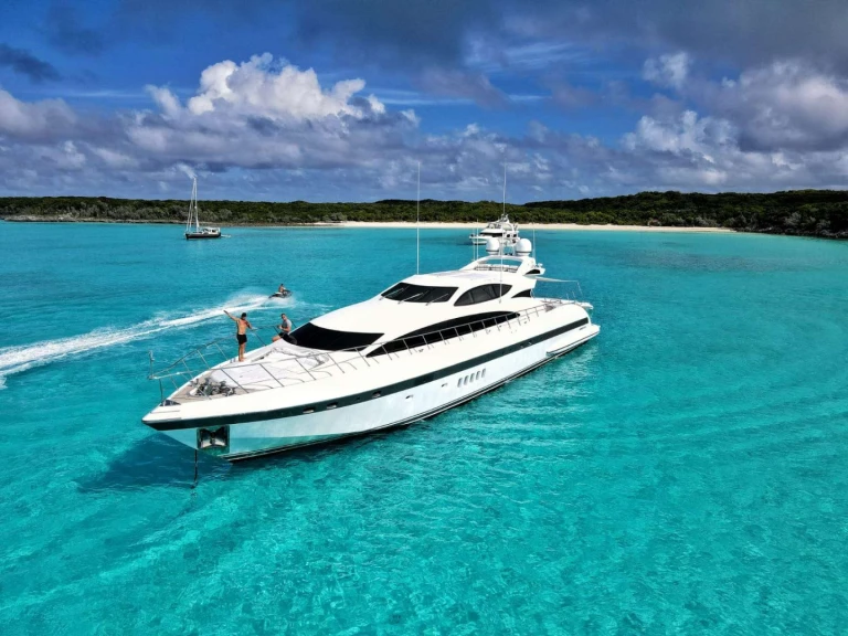 Wynajem łodzi Miami tanio Mangusta 105'