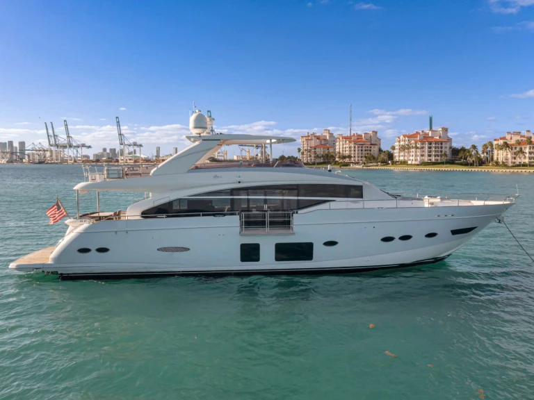Princess, UK Freedom między profesjonalistami a osobami prywatnymi w Miami Beach