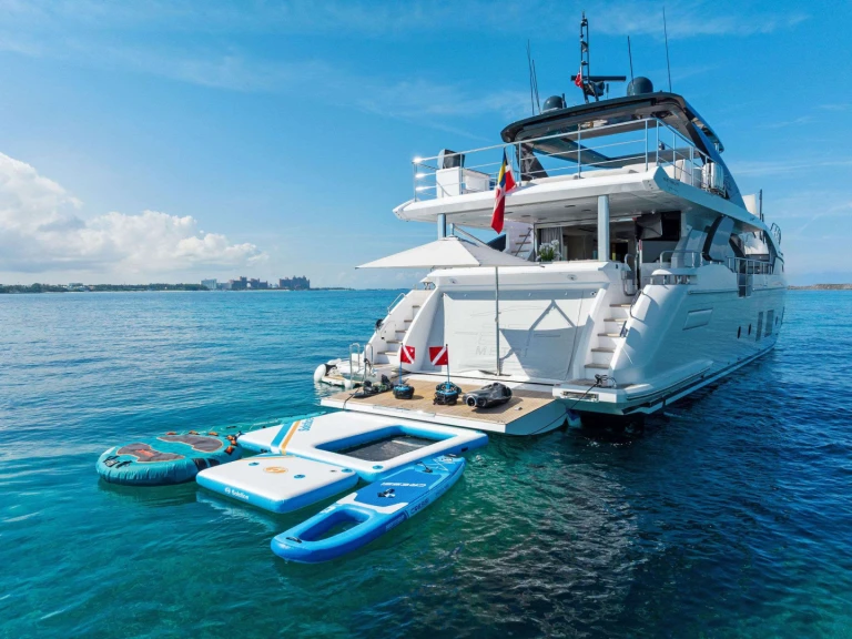 Wynajmij Azimut Compass w Bahamy