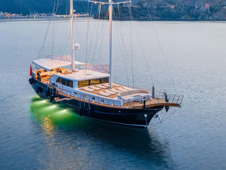 Wynajmij Fethiye-Shipyard HAPPY DAYS w Goecek