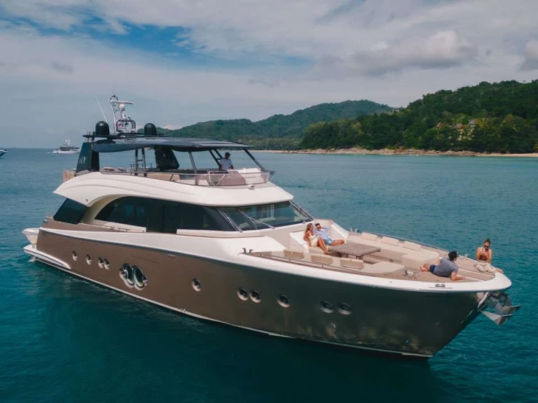 Wynajmij Luksusowy jacht z lub bez skippera MonteCarloYachts w Phuket (City)