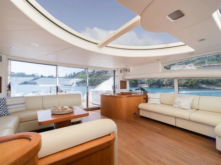 Wynajmij Sunseeker PHOENIX w Gouvia
