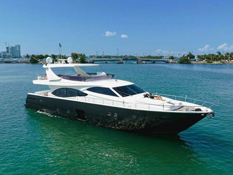 Wynajem łodzi Ferretti Twe11ve w Miami na SamBoat 