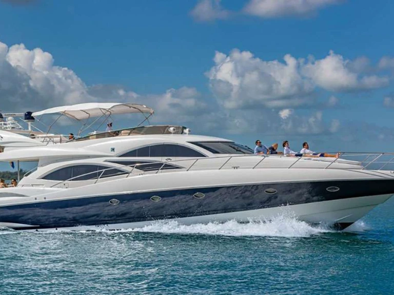 Wynajmij Luksusowy jacht z lub bez skippera Sunseeker w Miami