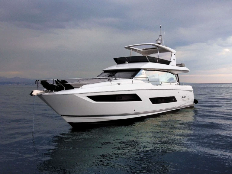 Wynajem w Lazurowe Wybrzeże- Prestige Yachts Romy One na SamBoat