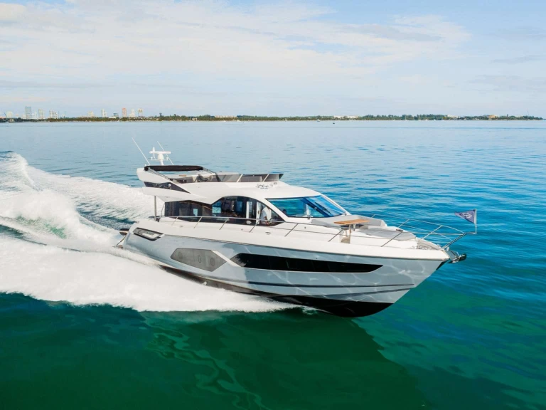 Wynajem Luksusowy jacht Sunseeker z patentem 