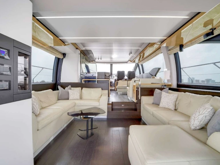 Wynajmij Azimut The One w Miami