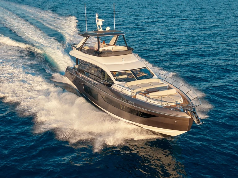 Wynajmij Luksusowy jacht z lub bez skippera Azimut w Zadar