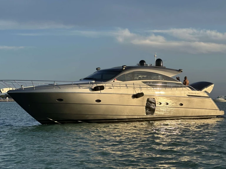 Wynajem Luksusowy jacht w Miami - Pershing Wind