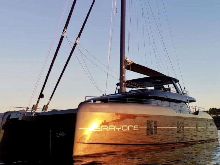 Wynajmij Sunreef GRAYONE w Ateny