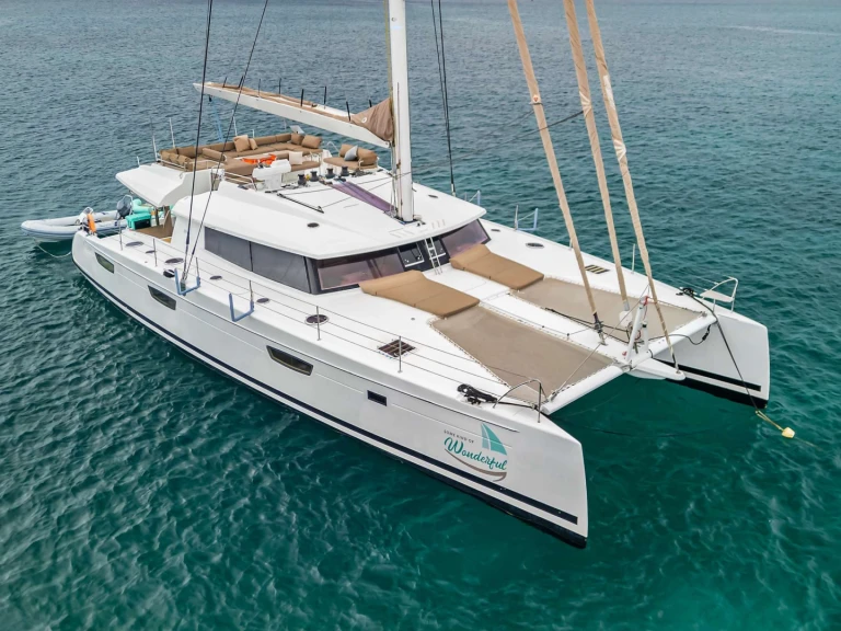 Wynajem Luksusowy jacht Fountaine Pajot z patentem 