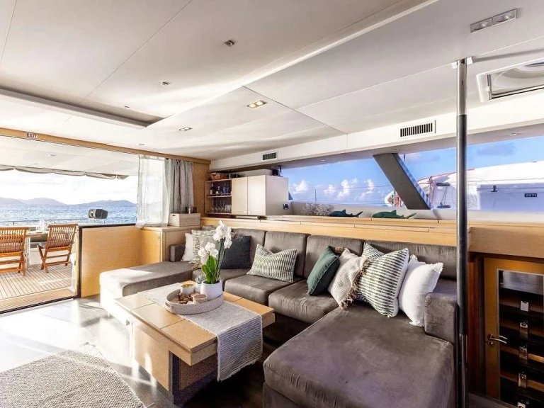 Fountaine Pajot TRUE STORY między profesjonalistami a osobami prywatnymi w Brytyjskie Wyspy Dziewicze