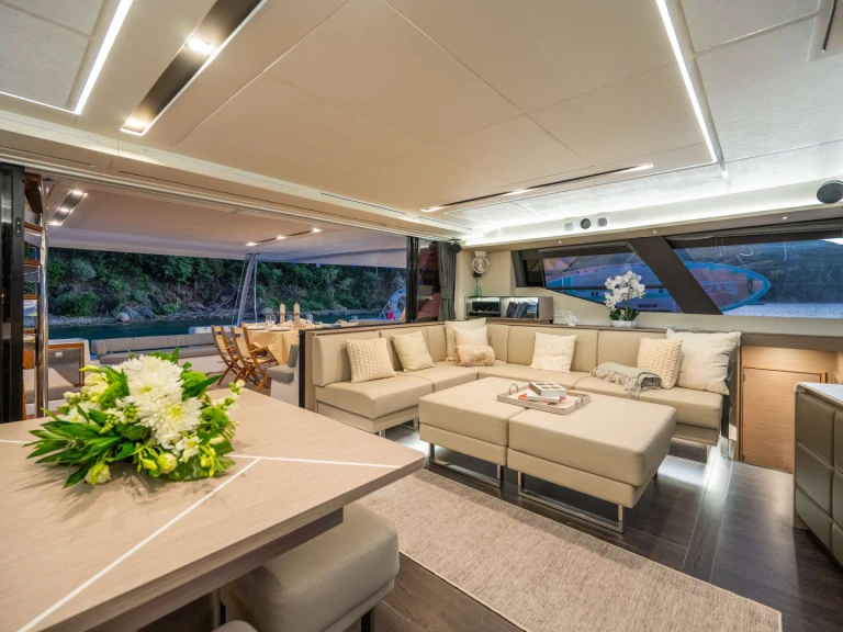 Wynajmij Luksusowy jacht z lub bez skippera Fountaine Pajot w Road Town