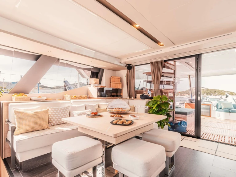 Wynajem Katamaran w Korsyka - Fountaine Pajot The Blue Dream