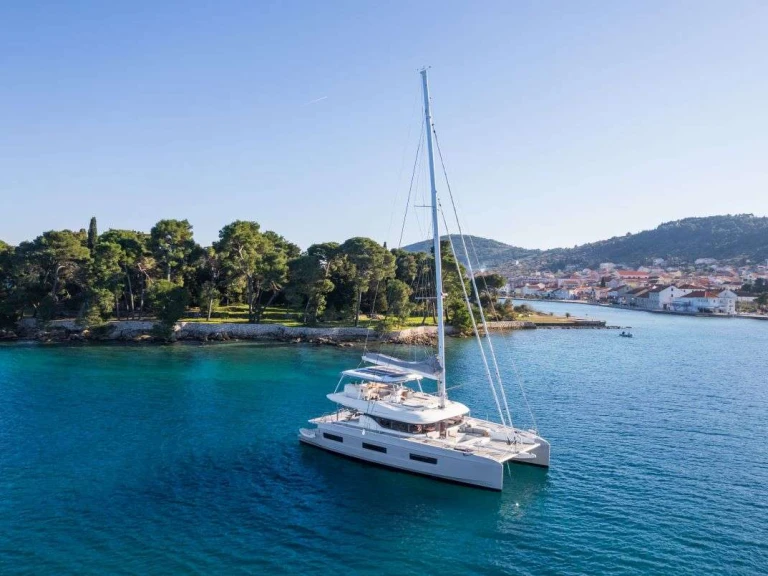 Wynajmij Luksusowy jacht z lub bez skippera Lagoon w Split