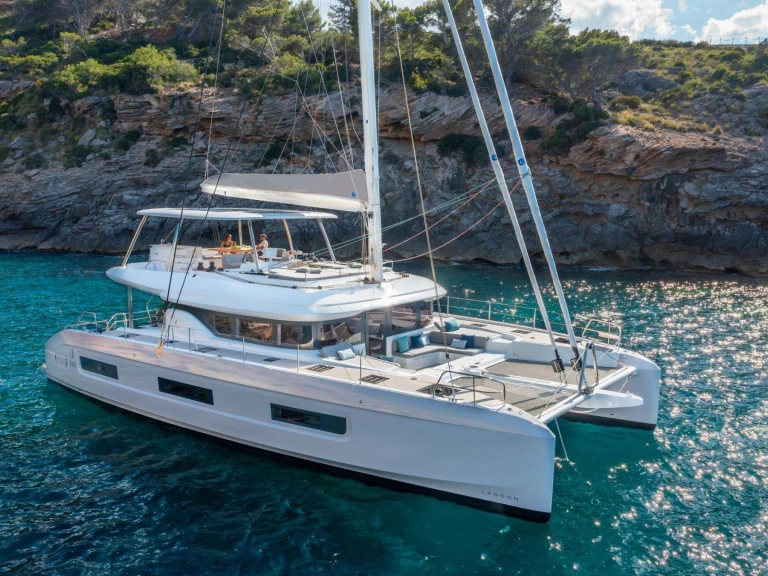 Wynajmij Luksusowy jacht z lub bez skippera Lagoon w Road Town