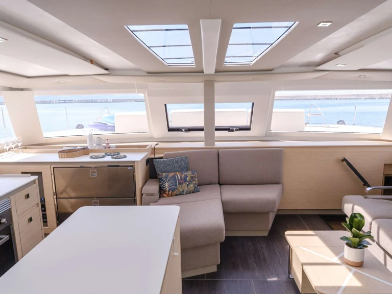 Wynajmij Luksusowy jacht z lub bez skippera Fountaine Pajot w Kalamata