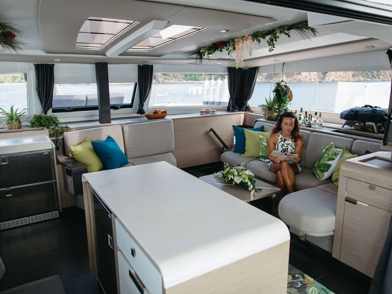 Fountaine Pajot G3 między profesjonalistami a osobami prywatnymi w Brytyjskie Wyspy Dziewicze