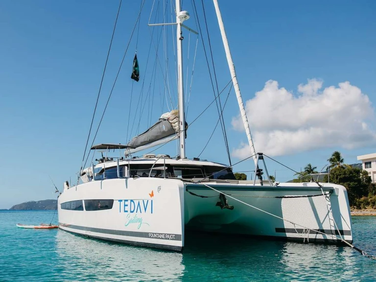 Wynajem Luksusowy jacht Fountaine Pajot z patentem 
