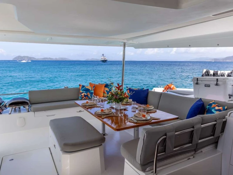 Fountaine Pajot TEDAVI między profesjonalistami a osobami prywatnymi w Brytyjskie Wyspy Dziewicze