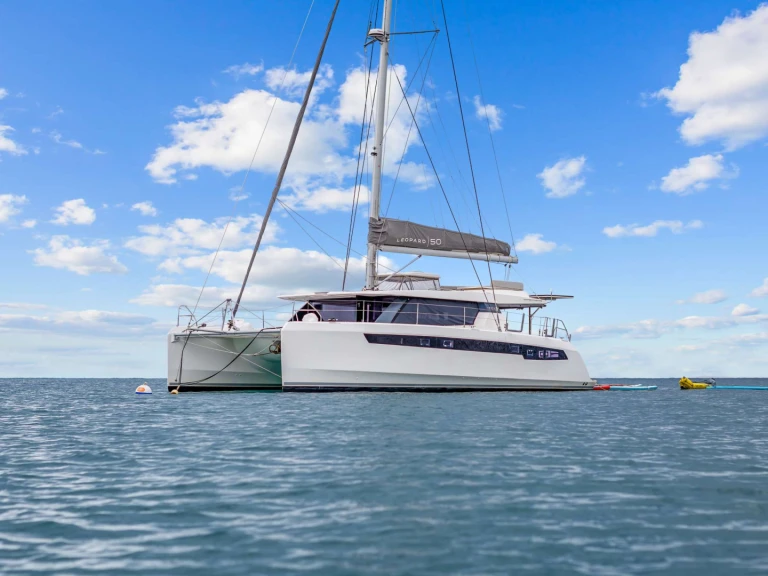 Wynajmij Leopard SOMMER w Saint Thomas Island