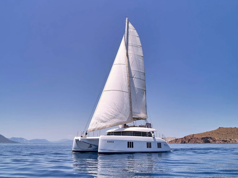 Wynajmij Sunreef ADARA w Ateny