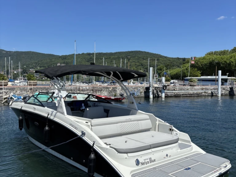 Wynajem Motorówka Sea Ray z patentem 