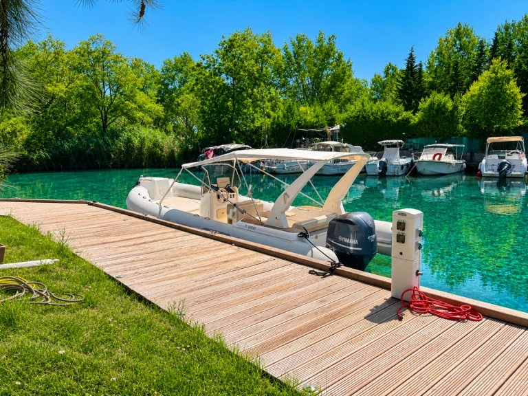 Wynajem łodzi Mandelieu-la-Napoule tanio Tempest 770