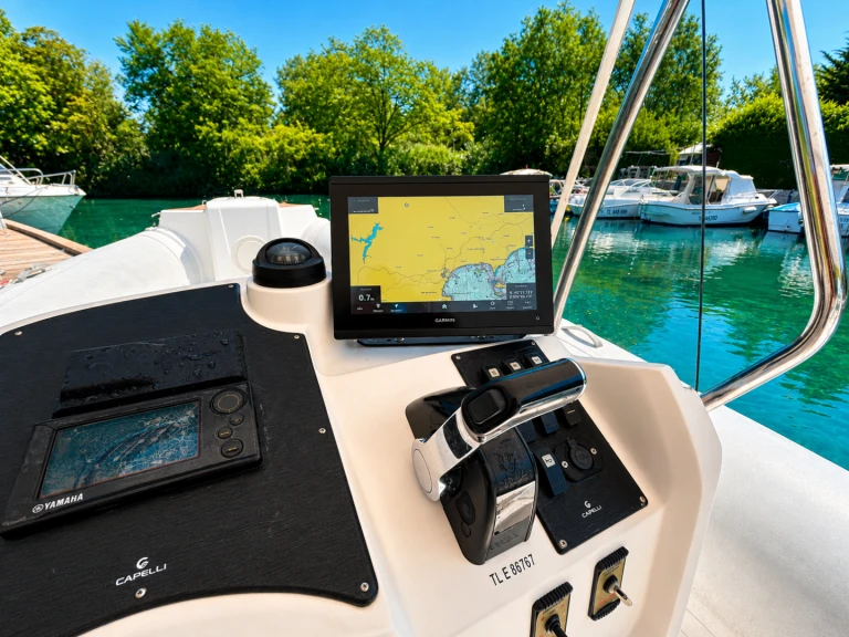 Wynajem łodzi Capelli Tempest 770 w Mandelieu-la-Napoule na SamBoat 