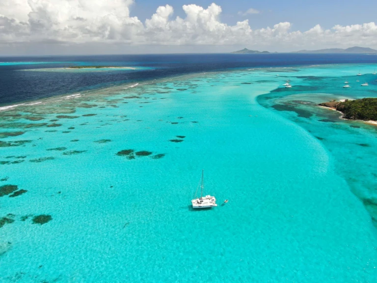 Wynajem Luksusowy jacht w Grenadines - Robertson and Caine Groovy