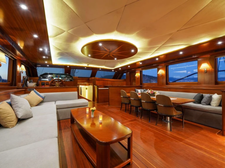 Custom built - Bodrum LA BELLA VITA (ex CARPE DIEM IV) między profesjonalistami a osobami prywatnymi w Marmaris