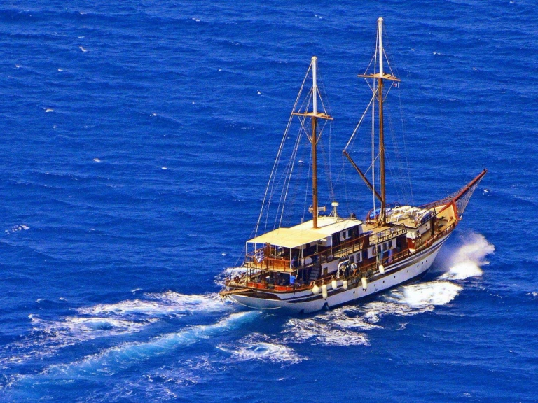 Wynajem łodzi Lefkada (wyspa) tanio Aegeotissa II