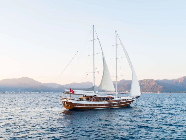 Wynajmij Luksusowy jacht z lub bez skippera Custom w Marmaris
