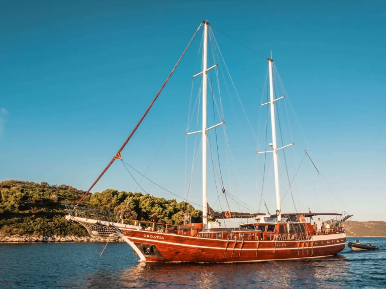 Wynajem Luksusowy jacht w Chorwacja - Custom Croatia