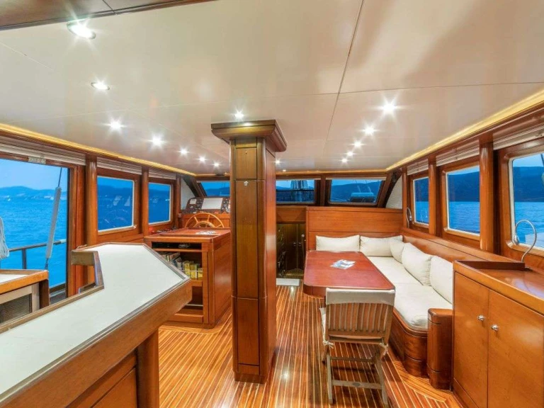Wynajem Luksusowy jacht w Bodrum - Custom Aganippe