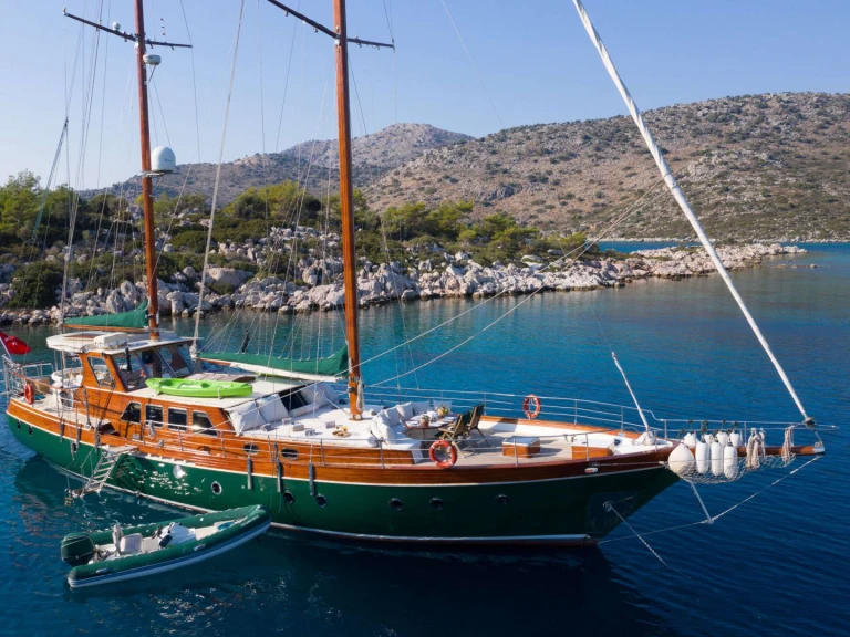Wynajmij Orion Yachts Lady Freya w Rodos