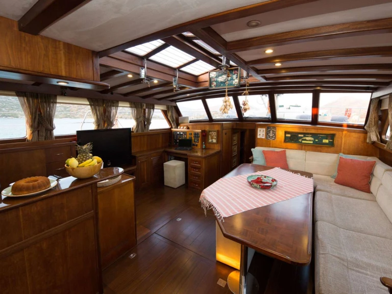 Wynajem Luksusowy jacht w Rodos - Orion Yachts Lady Freya