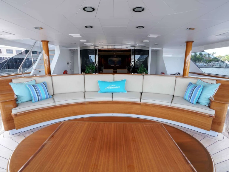 Wynajem Luksusowy jacht Trinity Yachts z patentem 