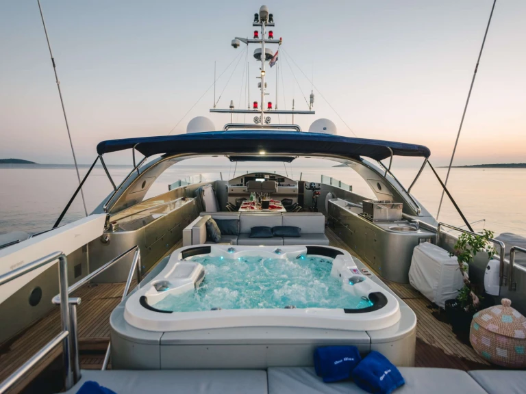 Wynajem Luksusowy jacht Oceanline z patentem 