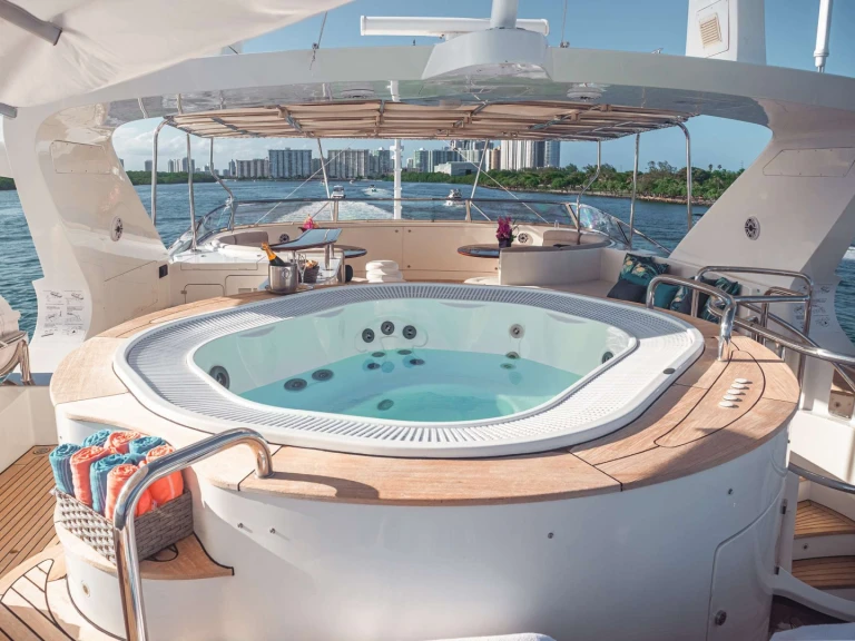 Wynajmij Luksusowy jacht z lub bez skippera Benetti w Saint Maarten