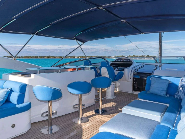 Wynajem Luksusowy jacht w New England - Sunseeker KEFI