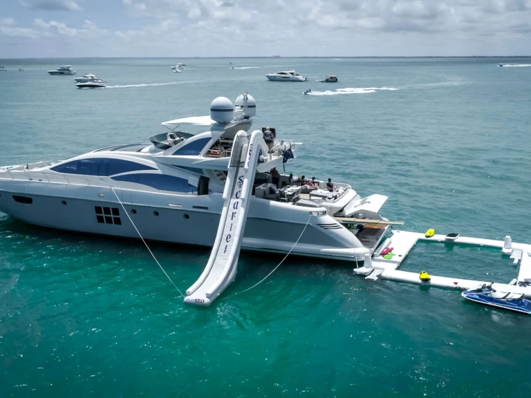 Wynajem Luksusowy jacht w Miami - Azimut Scarlet