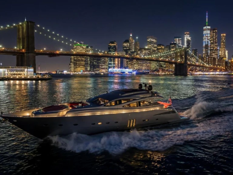 Wynajem Luksusowy jacht w New York (City) - Pershing Pershing "Regal"