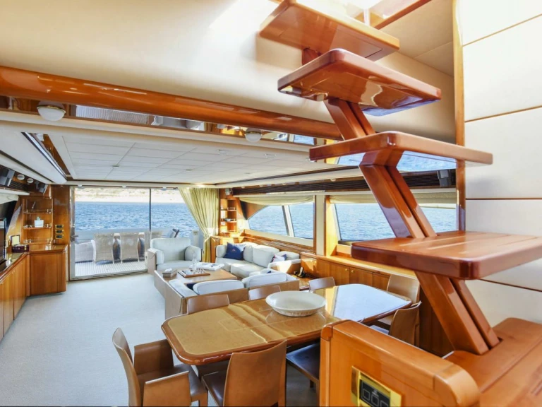 Wynajem w Piraeus- Ferretti DAY OFF na SamBoat