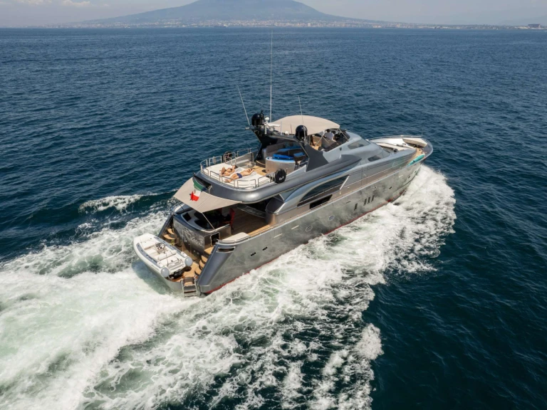 Wynajem łodzi  LADY B w Castellammare di Stabia na SamBoat 