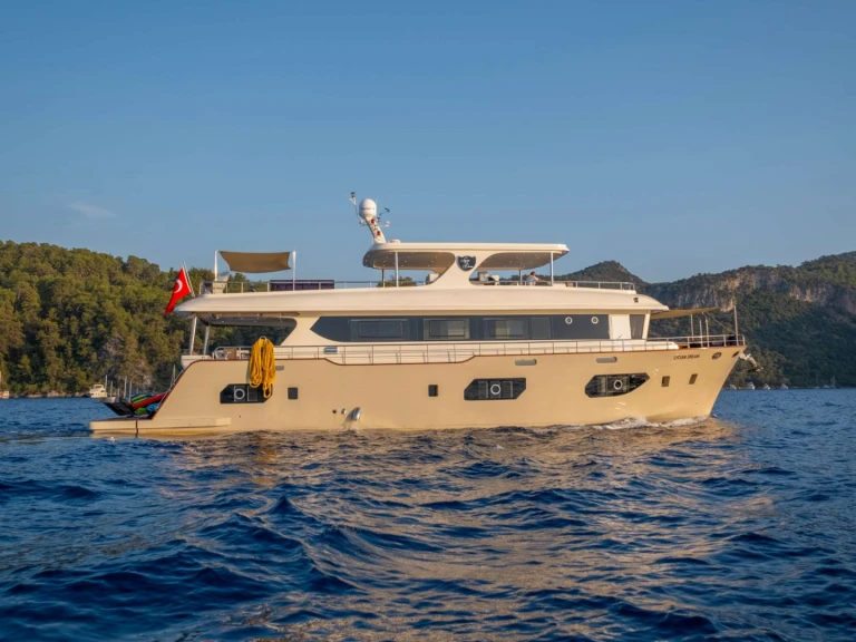 Wynajmij Luksusowy jacht z lub bez skippera  w Fethiye