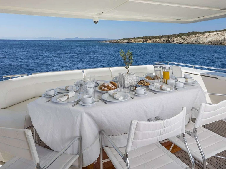 Wynajem Luksusowy jacht w Ateny - Ferretti LAZY DAYS