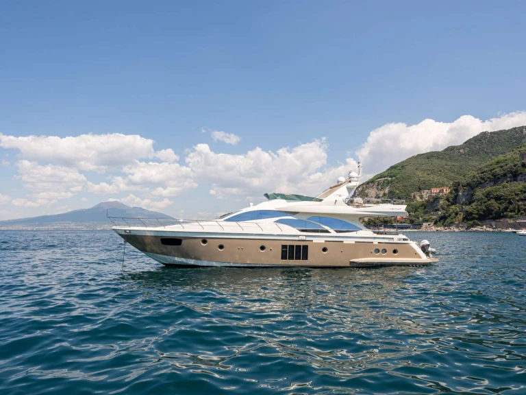 Wynajmij Luksusowy jacht z lub bez skippera Azimut w Castellammare di Stabia