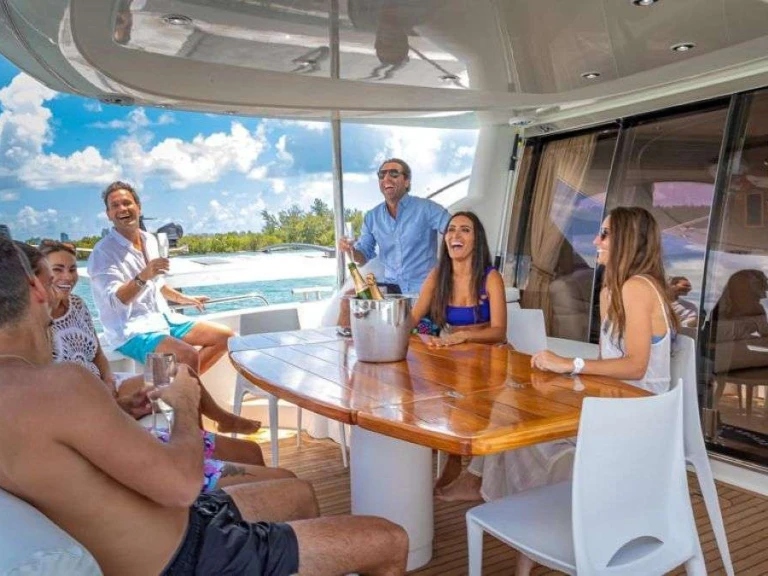 Wynajem Luksusowy jacht w Miami - Sunseeker GIULI